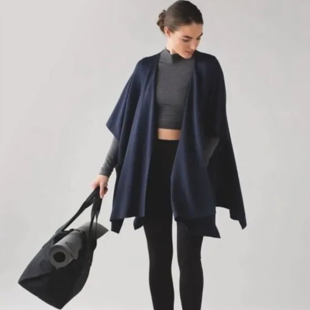 Lululemon After Asana Women's Navy Shawl